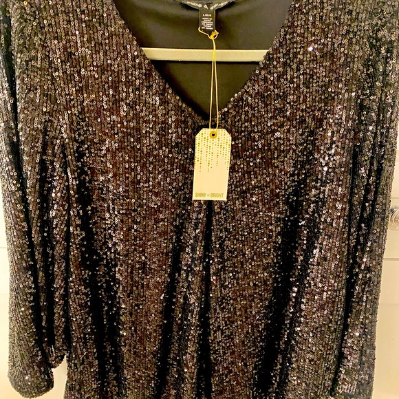 Women’s sequin cold shoulder top - Picture 4 of 6